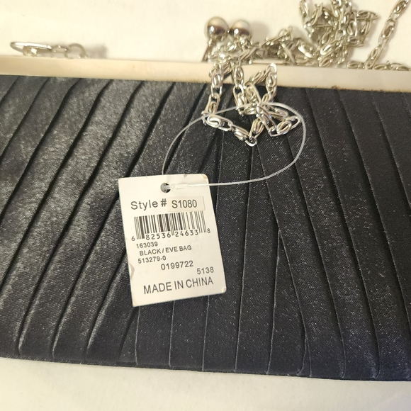 NWT! 🔖BIJOUX TERNER black satin clutch bag - Picture 14 of 14